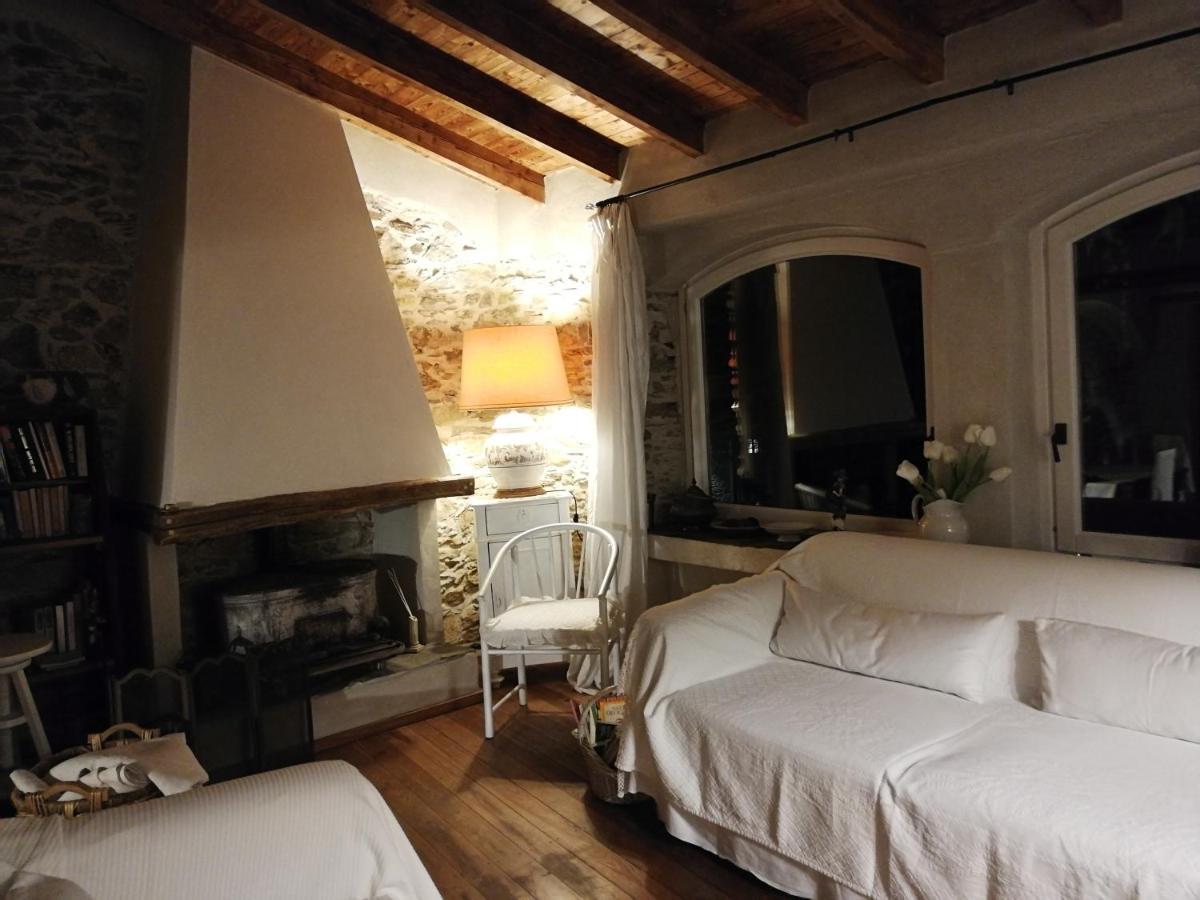 Casale Maria Mafalda Pieve di Teco 外观 照片