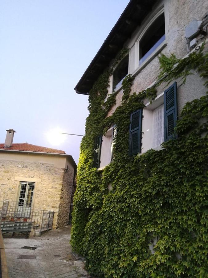 Casale Maria Mafalda Pieve di Teco 外观 照片