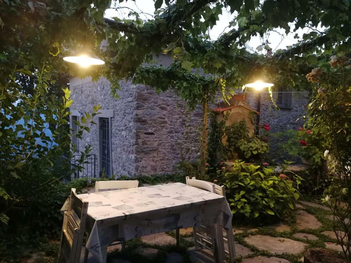 Casale Maria Mafalda Pieve di Teco 外观 照片