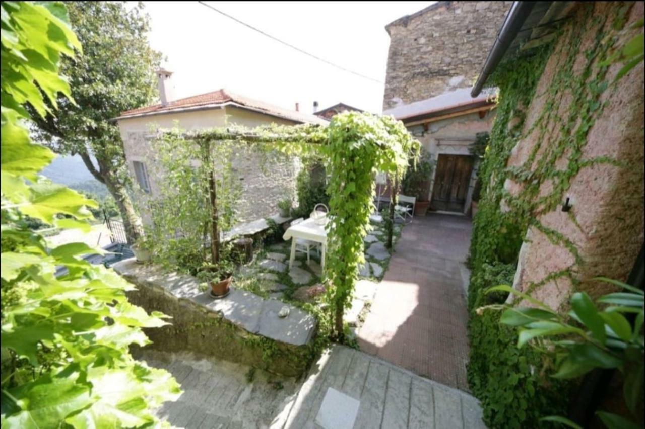 Casale Maria Mafalda Pieve di Teco 外观 照片