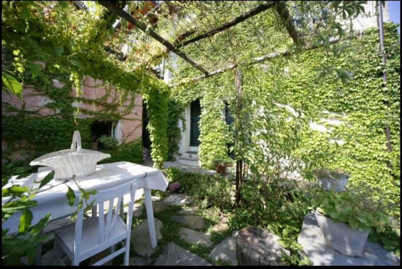 Casale Maria Mafalda Pieve di Teco 外观 照片